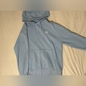 medium baby blue nike sweatshirt🩵